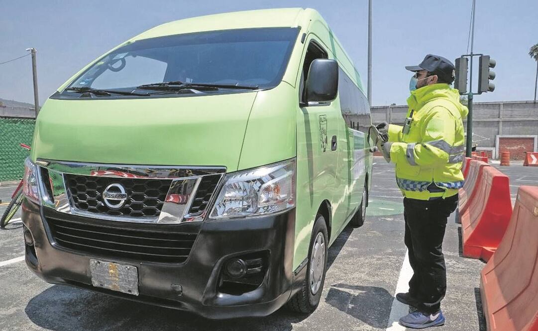 La capacitación a los con-ductores es teórica y práctica. Foto: Especial.