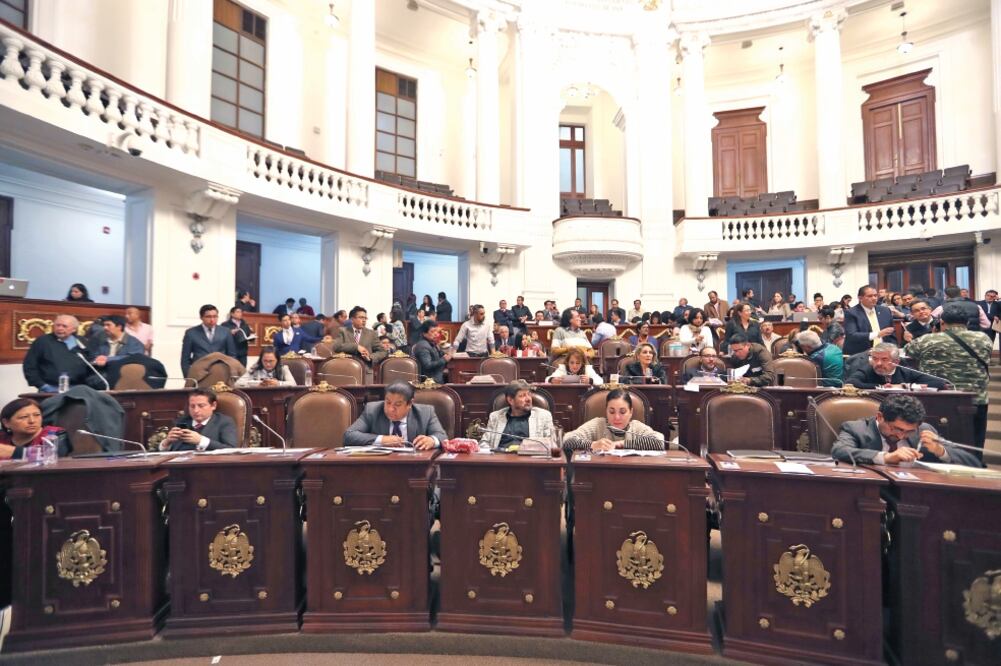 Luna Estrada adelantó que la próxima semana el órgano legislativo de la Ciudad citará al titular de la SSP, Hiram Almeida, para una reunión de trabajo sobre las fotomultas y le solicitará por escrito los resultados del programa. (ARCHIVO EL UNIVERSAL)