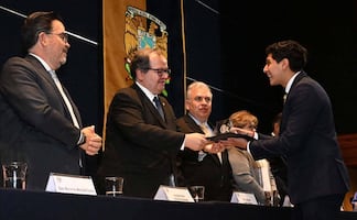 La transformación de México comienza en las aulas: rector Leonardo Lomelí; UNAM reconoce a estudiantes de bachillerato