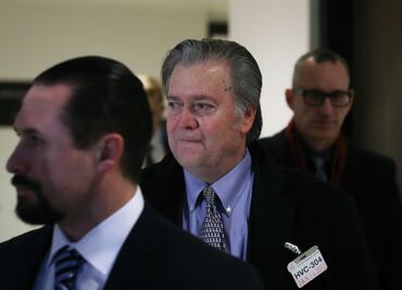 Fiscal especial Mueller cita a Bannon para que testifique por Rusiagate