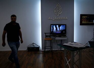 Al Jazeera califica de "acto criminal" la redada israelí de su oficina en Cisjordania