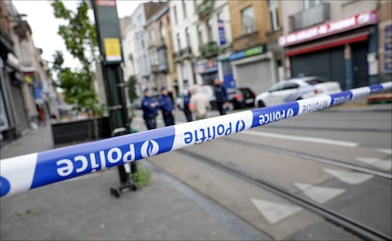 Desalojan aeropuerto de Bruselas por amenaza de bomba; en Suiza evacúan sede del Parlamento