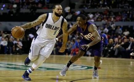 Mavericks beat Suns 113-108 in Mexico City 