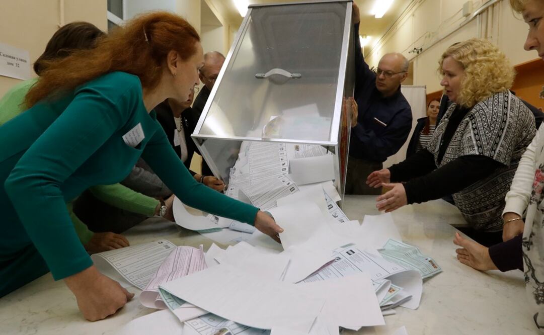 En las elecciones del domingo, Rusia Unida aumentó su representación parlamentaria en 105 escaños (Foto: AP)