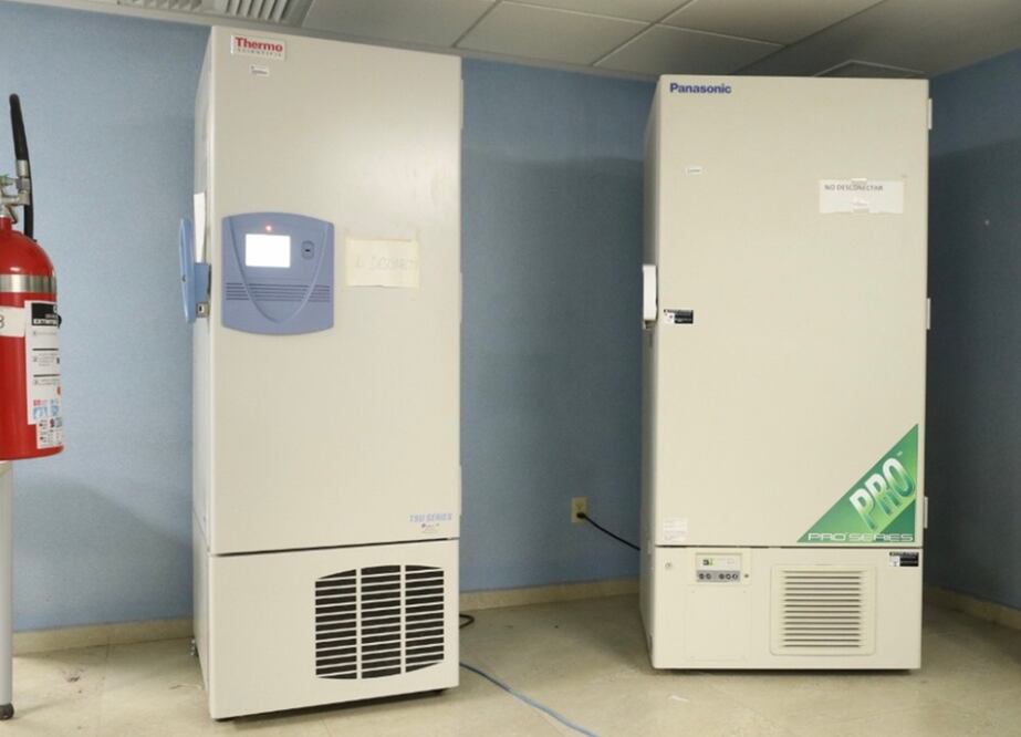 Los ultracongeladores fueron donados, ya que las dosis elaboradas por Pfizer-BioNTech requieren mantenerse a una temperatura de -70 grados centígrados. Foto: Especial