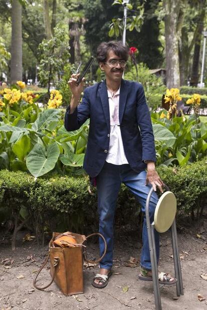 El peluquero que regala cortes a víctimas de violencia