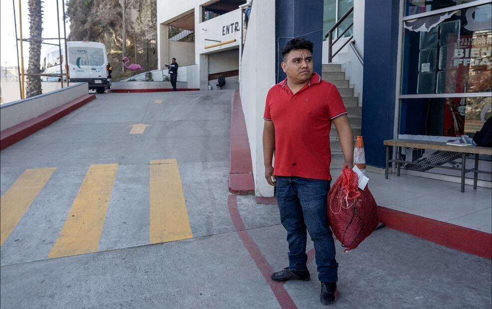 Elementos de la Guardia Nacional custodian el Centro de Atención a migrantes deportados “Flamingos” en Tijuana, Baja California, el 01 de febrero 2025: Foto: Aimee Melo/EL UNIVERSAL