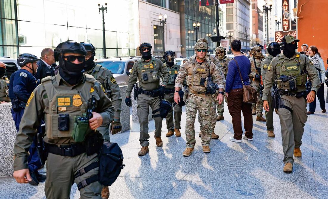 Agentes de la Patrulla Fronteriza en Chicago. Foto: Kamil Kraczynski / AFP/ Archivo