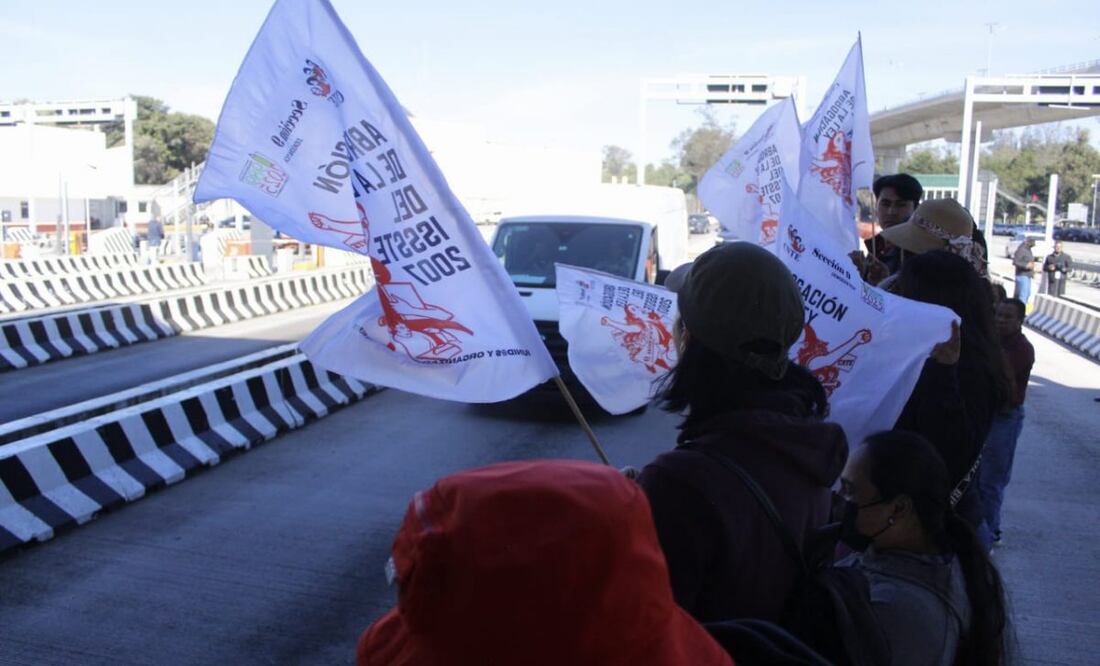 Centistas darán paso libre en casetas de Chalco, Tlalpan y San Marcos (14/11/2025). Foto: Fernanda Zamora / EL UNIVERSAL