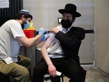 Récord de contagios por Covid-19 alarma en Israel pese a alta cifra de vacunados