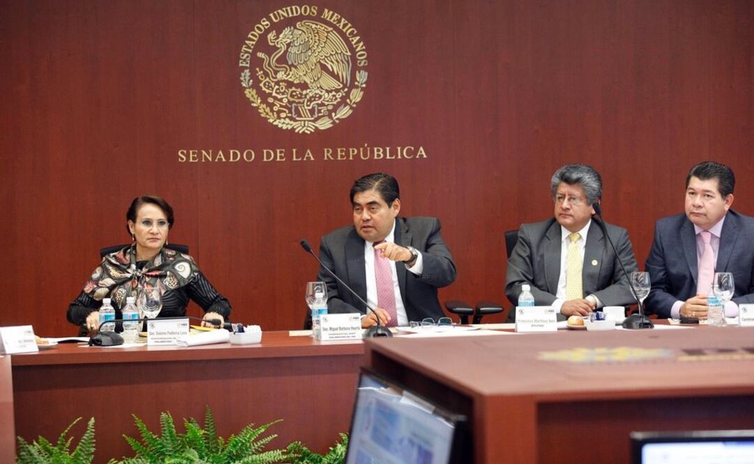 Barbosa dijo que la propuesta de reducir IEPS a las refresqueras es panista. /Especial