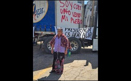 Pobladores detienen y visten de mujer a exregidor de Teopisca, Chiapas