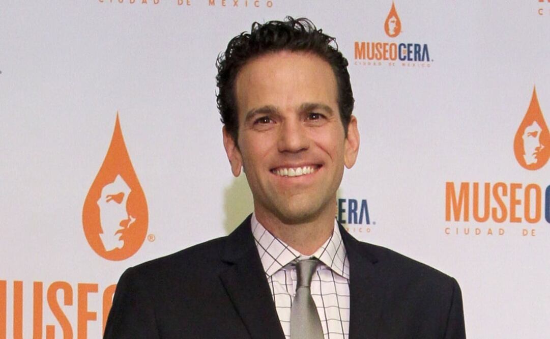 Carlos Loret en el Museo de Cera, fotografía de Carlos Mejía, archivo EL UNIVERSAL