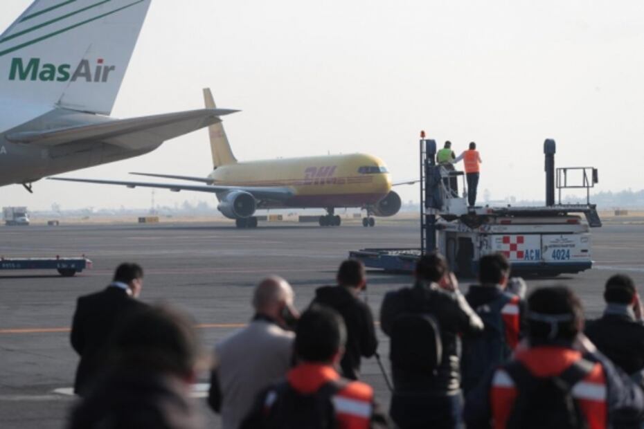 Día histórico: Vacunas, médicos y enfermeras llegan a CDMX para luchar contra Covid-19