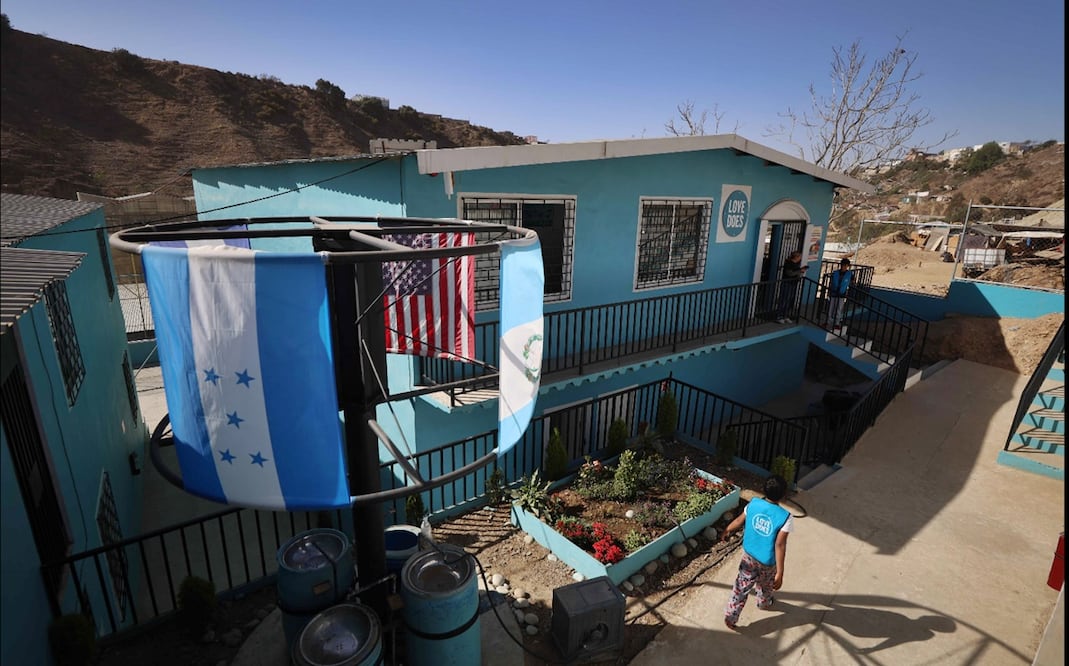 Imágenes de la escuela Love Does que se encarga de darle educación de nivel básico a niños migrantes que llegan a Tijuana, Baja California, junto con sus familias, el 24 de enero de 2025. Foto: Diego Simón Sánchez/EL UNIVERSAL