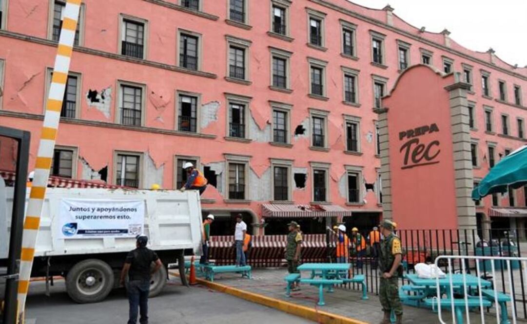 Tec regresará a afectados 30% de colegiatura