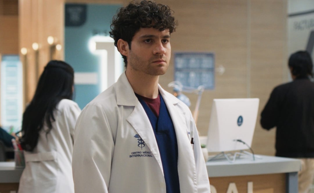 El actor Martín Saracho en la serie "DOC". Foto: Netflix.