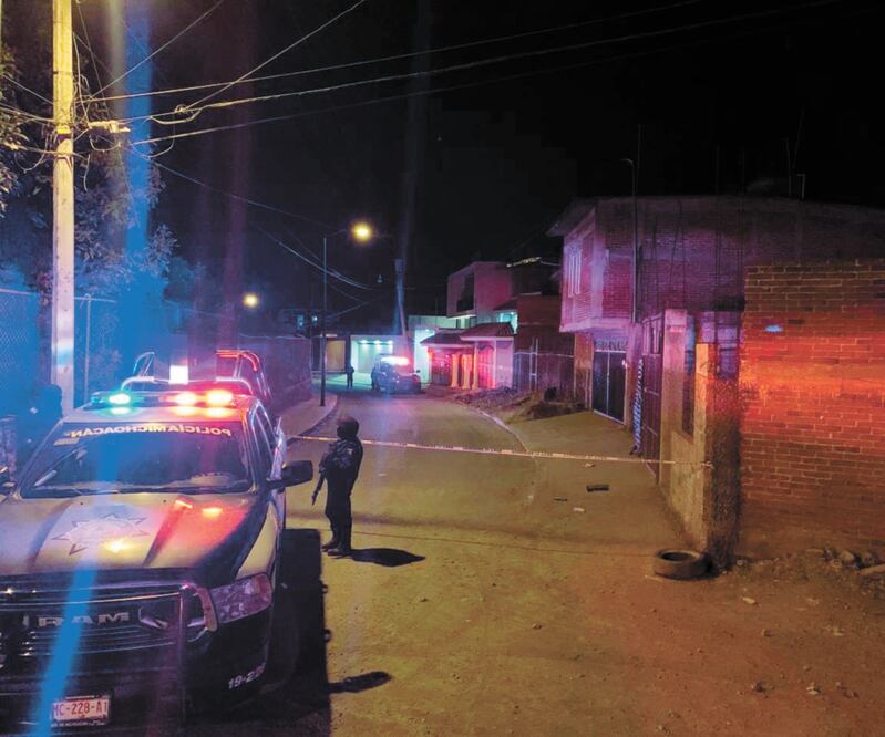 Los cadáveres de dos mujeres fueron encontrados en la colonia Valle de las Delicias, en Uruapan. Al parecer fueron asfixiadas. ESPECIAL