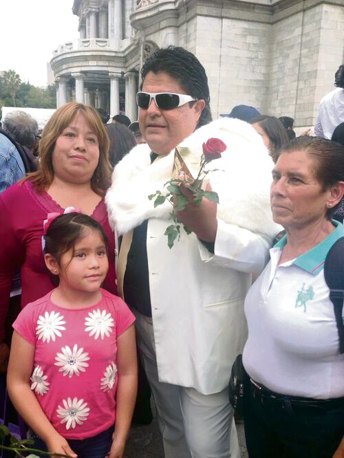 Francisco Manuel cumplirá el 15 de septiembre 25 años de ser imitador de Juan Gabriel (ABIDA VENTURA. EL UNIVERSAL)