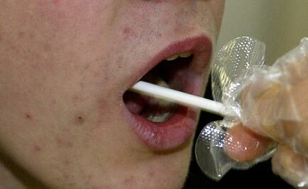 Investigadores estudian saliva para identificar riesgo de cáncer en niños