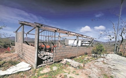 Agatha arrancó techos y destruyó mobiliario educativo