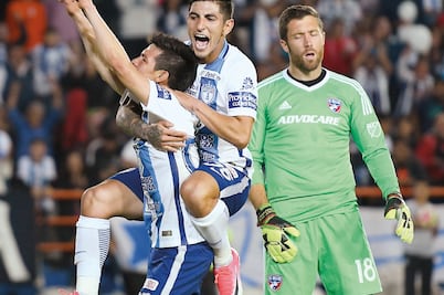Lozano clasifica al Pachuca a la final