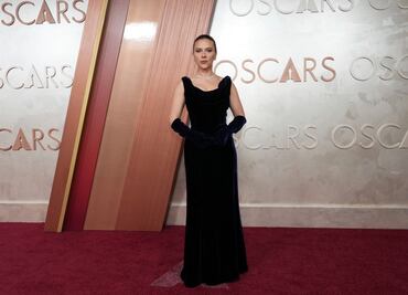 Scarlett Johansson pide borrar su nombre de película de Marvel