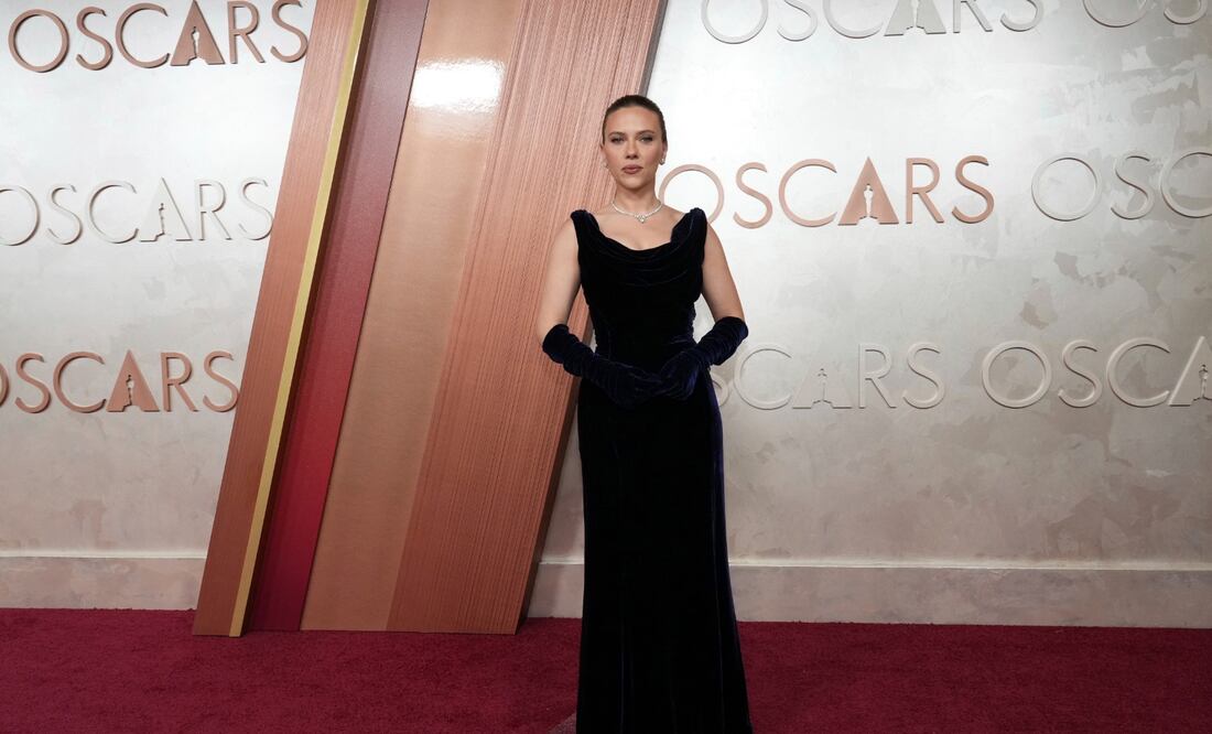 Scarlett Johansson pide que su nombre sea removido de película de Marvel.