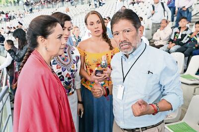 Juan Osorio aplaude liderazgo de Spíndola