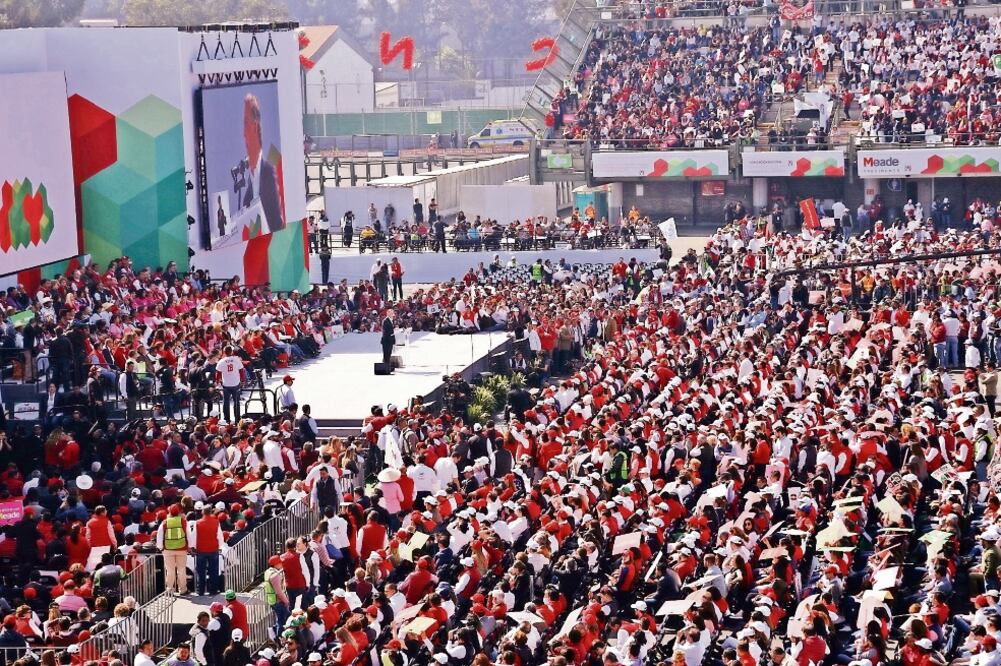 Ante 18 mil 920 delegados, José Antonio Meade fue ratificado como candidato del PRI a la presidencia de la República. (RICARDO ALDAYTURRIAGA. XINHUA)