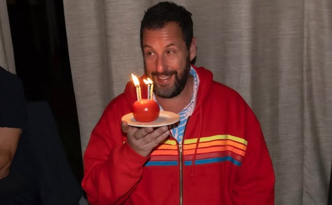 Durante años, Sandler mantuvo una relación peculiar con la crítica: cuanto peor parecían recibirse algunas de sus películas, menos afectaba eso su capacidad para continuar haciéndolas.
Instagram adamsandler