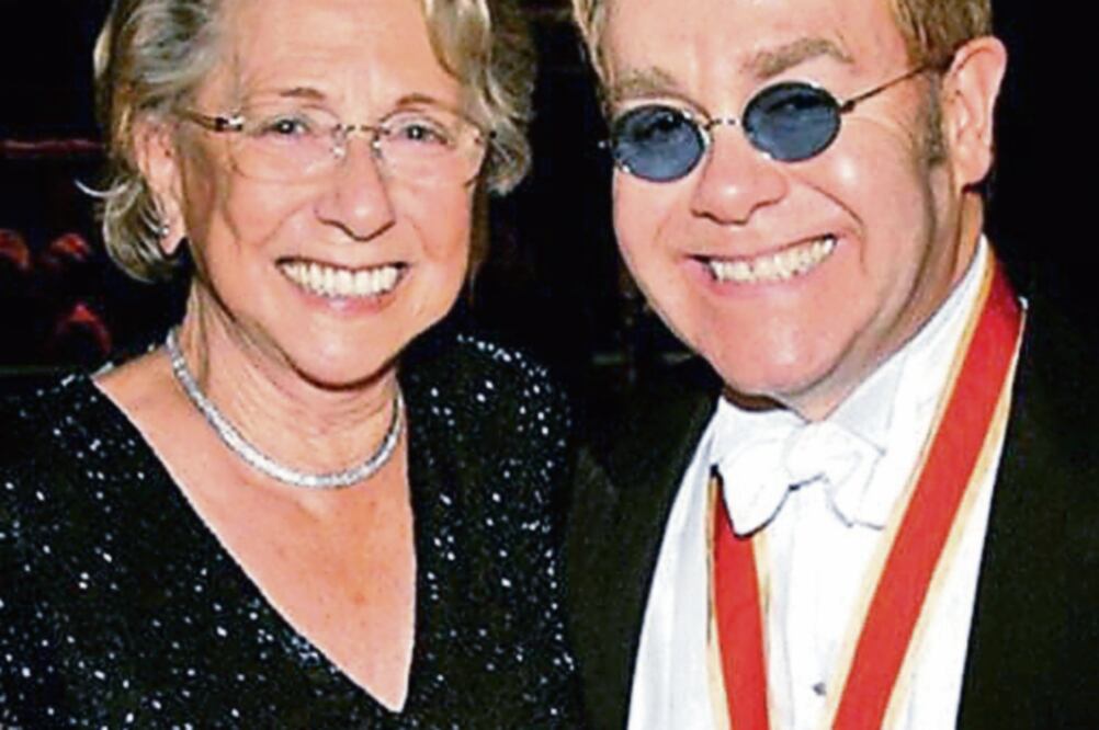 El cantante dedicó un mensaje a su mamá en Instagram (NSTAGRAM)