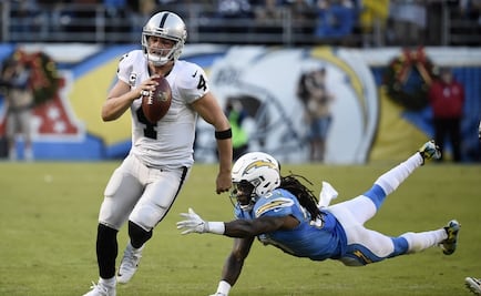 Los Raiders oficializan ante la NFL su pedido de mudanza a Las Vegas