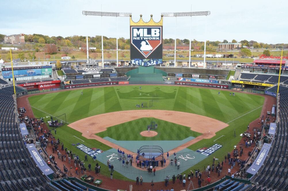 En el Kauffman Stadium de los Royals será el primer juego de la Serie Mundial, este martes (DENNY MEDLEY. USA TODAY SPORTS)