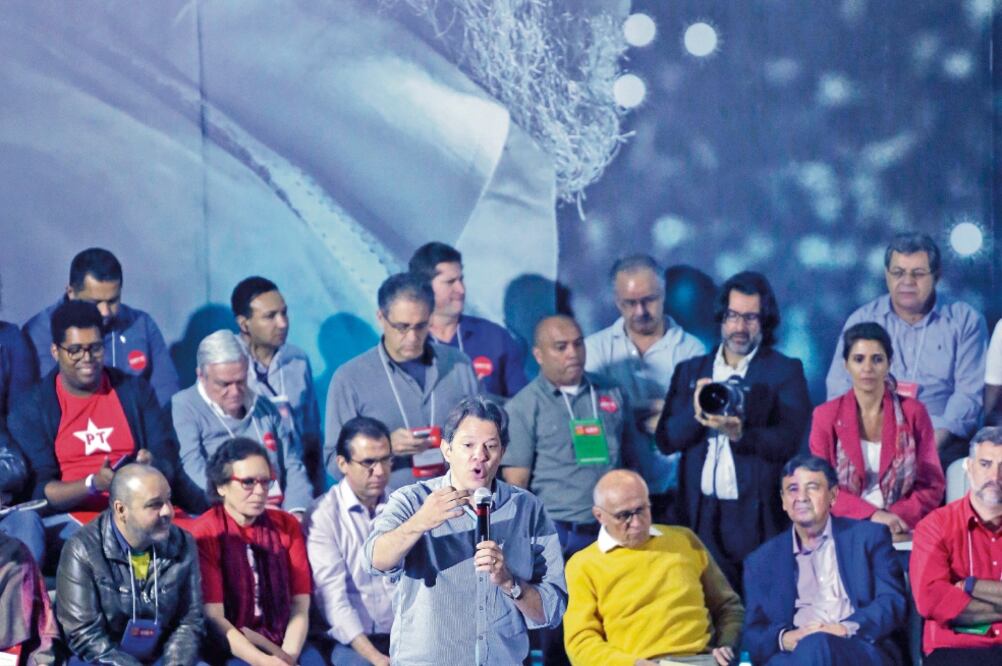 El ex alcalde de Sao Paulo, Fernando Haddad, durante la convención del Partido de los Trabajadores que confirmó a Lula como candidato (NELSON ANTOINE. AP)