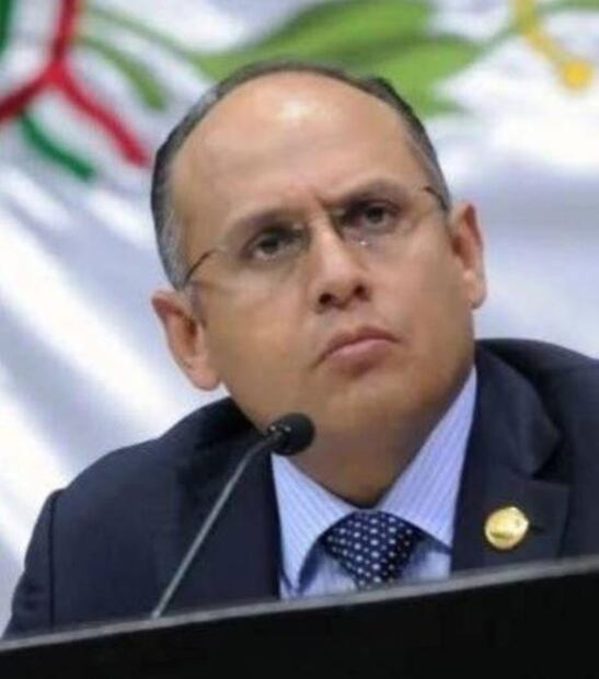 Él es Arturo Santana Alfaro. Foto: Redes sociales