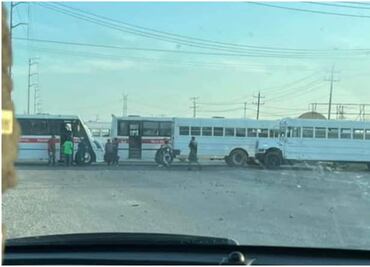 Sujetos armados atacan a elementos de la Guardia Estatal de Tamaulipas; realizan bloqueos carreteros