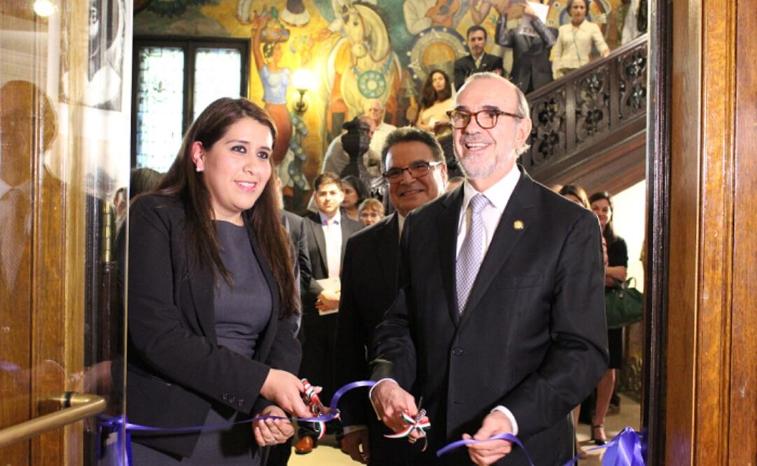 GM y Embajada de México inauguran obra de arte en Washington