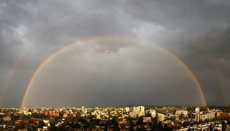 Doble arcoiris sorprende a capitalinos