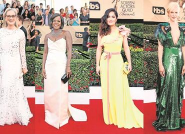 Las actrices imponen su moda en premios SAG