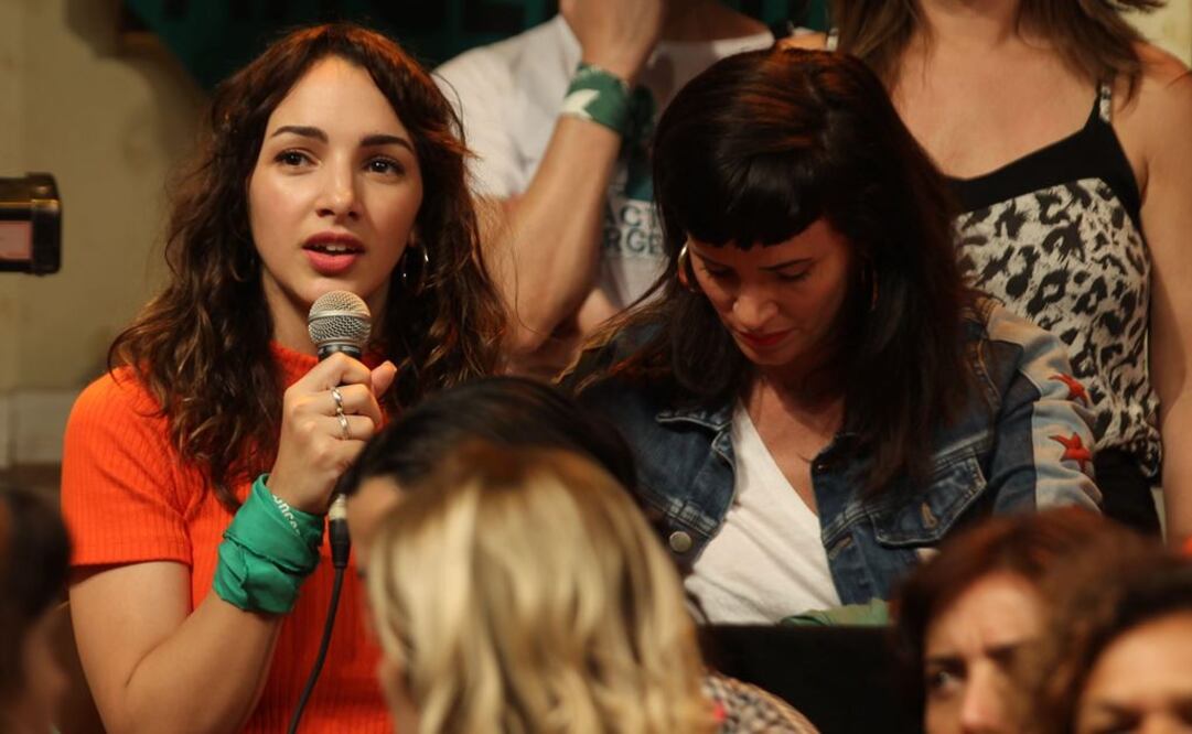 La denuncia de violación de la actriz Thelma Fardín contra la estrella televisiva Juan Darthés. FOTO: EFE