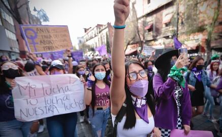 “Somos las nietas de las que no pudieron estar aquí”, claman feministas en el Zócalo capitalino 