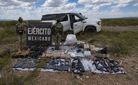 Ejército detiene a cuatro personas en Durango; asegura 12 armas de fuego, municiones y droga