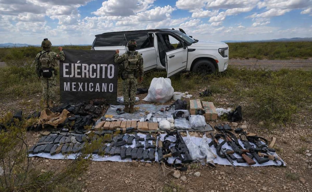 Ejército detiene a cuatro personas y asegura 12 armas de fuego, municiones y droga en Durango. Foto: Especial