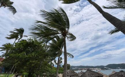 Suspenden clases en tres regiones de Oaxaca ante riesgo de una formación ciclónica en el Océano Pacífico