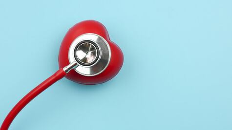 El estetoscopio permite a médicos escuchar estos sonidos corporales