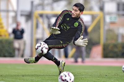Chuy acepta que errores lo relegaron del Tricolor