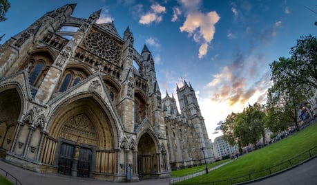 El templo gótico donde será enterrado Stephen Hawking