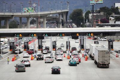 Vacacionistas colapsan la México-Cuernavaca