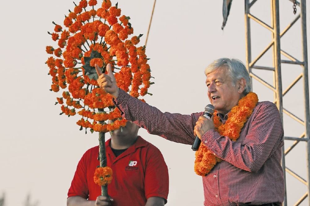 Andrés Manuel López Obrador afirma que es una moda meter a la cárcel a ex gobernadores sin que se detenga a los culpables de la corrupción en el país. (JUAN CARLOS REYES. EL UNIVERSAL)